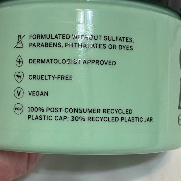 Victoria's Secret Pink Refreshing Body Scrub - Green - Picture 4 of 4